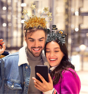 Diadema con Diseño de Estrella para Fiesta de <span class=keywords><strong>Nochevieja</strong></span> con Materiales de Plástico+PET+Bola de Pelo+Alambre, Generador de Ruido Semi-manual Semi-mecánico - Product Image 5