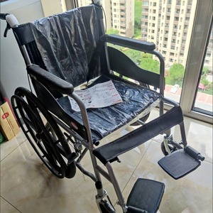 Manual Wheelchair Foldable Lightweight Aluminum Alloy <b>Frame</b> U Brake For Elderly Mobility Aid - Product Image 4