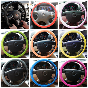 Concevez votre couverture de <span class=keywords><strong>volant</strong></span> en peluche rose avec poignée pour <span class=keywords><strong>Golf</strong></span> 7 Mercede vente en gros - Product Image 2