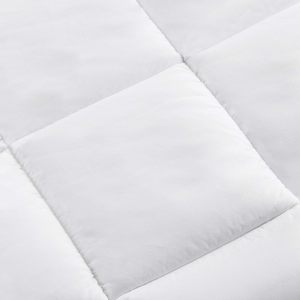 Couette Blanche 240gsm Motif Carré Queen Size Hôtel Couette Insert 100% Microfibre Remplissage Couette - Product Image 5