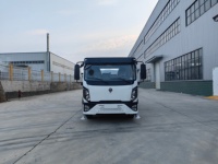 Camion-citerne à eau entièrement électrique de 2500 litres 4x2, camion à énergie nouvelle de 130 kWh à vendre