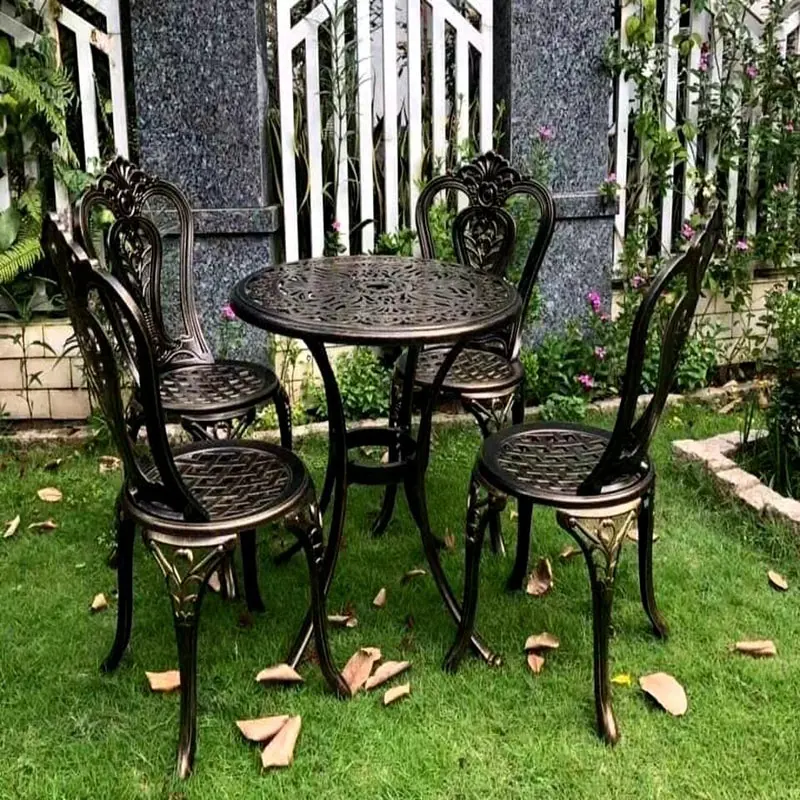 Jardim ao ar livre piquenique fundido alumínio redondo mesa de jantar e cadeiras móveis com fogo pit atacado