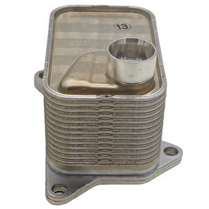 Refroidisseur d'huile moteur 06L117021G / E 06K117021E / H pour <span class=keywords><strong>Audi</strong></span> A3/S3/TT 2.0T 2013-2020 & VW Golf VII 2.0T 2013-2020 |   Remplacement OE - Product Image 4