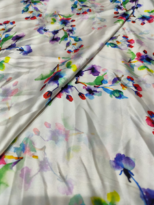 Tela Satén 100% Poliéster Estampada Multicolor, Suave y Brillante para Coser, Manualidades, Vestidos de Novia, Decoración, Material para Niñas - Product Image 4