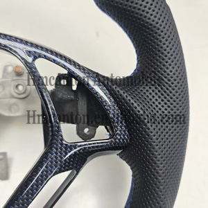 Volante Deportivo de Fibra de Carbono y Cuero Perforado, Compatible con Infiniti G27 G37 - Product Image 3