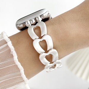 Bracelet de montre pour femme en alliage métallique en forme de cœur, étanche, doré, pour les séries 8/9 et Ultra 41/45 mm, très vendu - Product Image 6