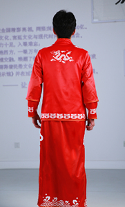 <span class=keywords><strong>Tenue</strong></span> de mariage haute couture avec motifs de découpe de papier du patrimoine culturel immatériel chinois pour la mariée et le marié - Product Image 3
