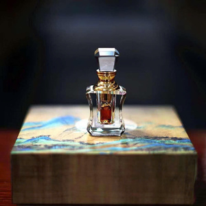 Gran promoción 100% aceite esencial orgánico naturaleza Oud Agarwood hidratante nutritivo madera Rosa ingredientes para uso diario - Product Image 3