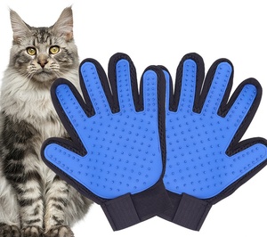 Goedkope Tpr-Milieuvriendelijke Handschoenen Voor Het Verzorgen Van Huisdieren Voor Katten En Honden Blauw/Roze Kleuren 259-Pin Ontwerp Voor Lang En Kort Bont Voor Alle Seizoenen - Product Image 1