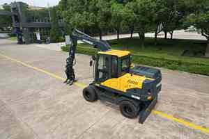 Excavadora de Ruedas Hyundai HW80G de 8 Toneladas con Motor de Primera Marca y Certificación CE/EPA en Venta - Product Image 3