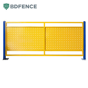 Clôture mobile en métal avec clôture à plaque perforée Fil de fer barbelé Atelier Entrepôt Filet d'isolation Équipement d'usine Clôture d'isolation - Product Image 6