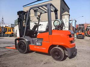 Chariot élévateur Toyota d'occasion, à GPL, modèle Fgzn 2.5/3/4/5/7/10/15/16/25/30 tonnes, triple levage, déplacement latéral. - Product Image 3