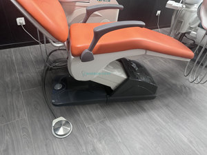 승진 풀 세트 스케일러 핸드피스 컴프레서를 포함한 치과 단위 전력 구강 내 카메라 경화 라이트 치과 의자 - Product Image 4