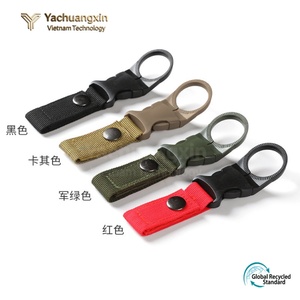 Porte-clés en plastique rouge imperméable avec boucle à pression en métal pour une utilisation en camping en plein air - Product Image 3