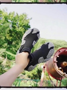 Chaussures de sport décontractées pour hommes de haute qualité, respirantes, en maille fine avec semelle souple, pour la course à pied et le basketball - Product Image 5