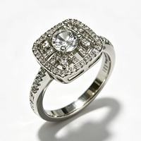 Bagues en laiton plaqué platine, pierres étincelantes élégantes pour les fêtes d'anniversaire, les mariages, les anniversaires de mariage, bijoux de mode, cadeaux