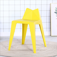 Chaises d'enfants empilables colorées en résine PP plastique pour mariages modernes, banquets d'hôtel, événements d'anniversaire, location de fêtes