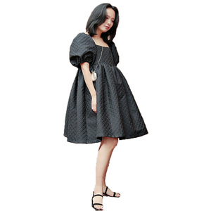 OEM ODM Vente à chaud Vente en gros Robes décontractées été noires à manches courtes pour maman et moi Tenues assorties pour la famille pour la fête d'anniversaire - Product Image 3