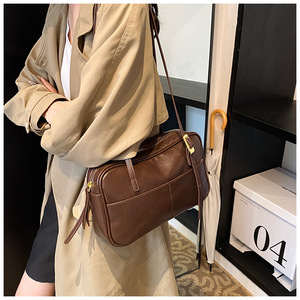 Offre Spéciale en 2025, sac à main à bandoulière noir polyvalent, grande capacité et style pratique, parfait pour les voyages quotidiens - Product Image 5