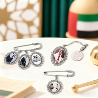 Broche ovale en métal personnalisée avec photo de cheikh imprimée, miroir pliable et ouvrable, badge de poche, pour les Émirats arabes unis