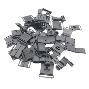 Boucles en plastique Domai K2081 à dégagement rapide pour accrocher des sacs, couleur unie - Product Image 1