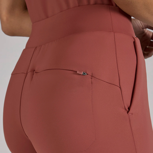 Bestex Scrubs Personnalisés Uniformes Ensembles Col Montant Manches Raglan Bandes Taille Manchettes Manches Femme Soins Infirmiers Scrubs Vente en Gros - Product Image 6