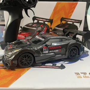 Ô tô và điều khiển điện Xe bốn bánh dẫn động bốn bánh Đua xe địa hình Động cơ chổi than cao Điều khiển từ xa tốc độ cao Xe điều khiển từ xa Đồ chơi ô tô - Product Image 2