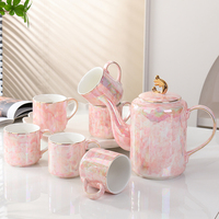 Service à thé en porcelaine vintage britannique à motifs floraux en relief avec bordure dorée, comprenant théière, sucrier et tasses (7 pièces) - Prêt à expédier