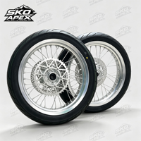 Jeu de roues argentées Sur-Ron Ultra Bee 17 pouces, construction robuste, Plug & Play, rayons haute résistance 110/70-17 et 140/60-17