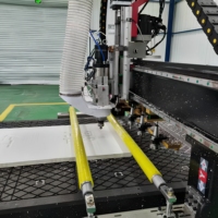 Routeur CNC à Changement d'Outils Automatique (ATC) 1325 1530 pour Gravure sur Mousse EPS et Bois, avec 6/8/12 Outils et ATC Linéaire, en Promotion