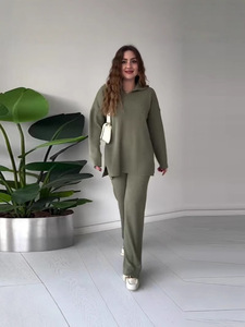 Maglione e pantaloni lavorati a collo a V di nuova moda 2025 Set di due pezzi abbigliamento da <span class=keywords><strong>donna</strong></span> Set Casual da <span class=keywords><strong>donna</strong></span> - Product Image 3
