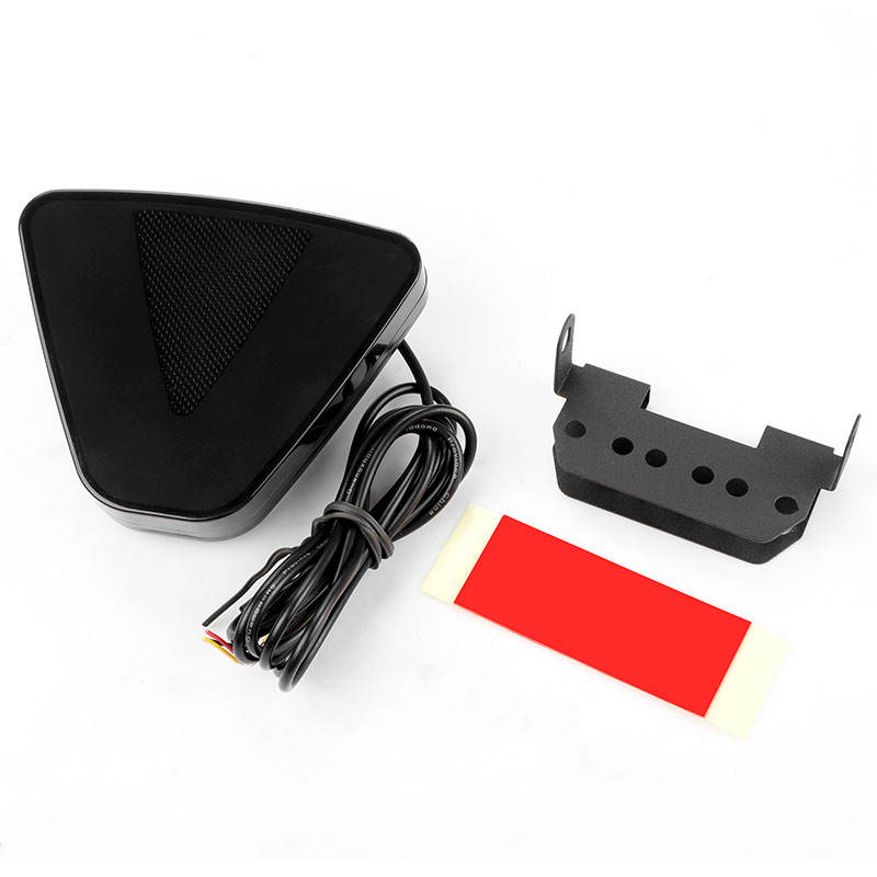 Coque noire : lumière rouge + blanche