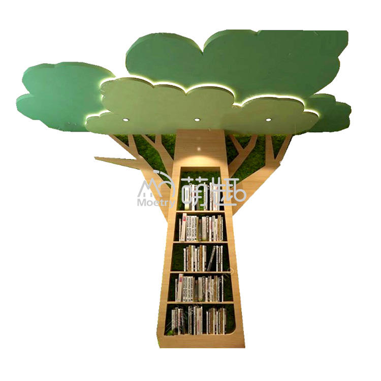 Librería de pared en forma de árbol