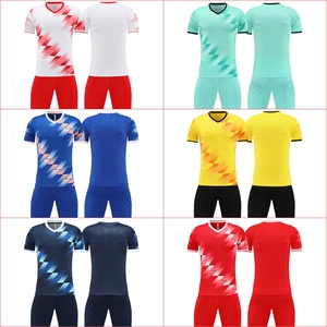 Conjunto de Uniforme de Fútbol Personalizado para Hombre, Transpirable, Manga Corta, Uniforme de Fútbol para Entrenamiento de Equipo, Impresión por Transferencia de Calor, 100% Poliéster - Product Image 1