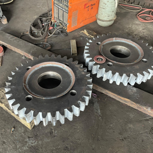 Broyeur à boulets en acier forgé à grand engrenage droit personnalisé pignon à grand module dent de meulage robuste grand engrenage - Product Image 1