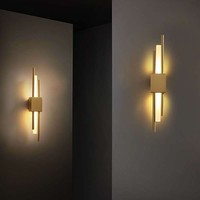 Applique murale décorative d'intérieur moderne à piles Applique murale rechargeable pour salon et salle de bain