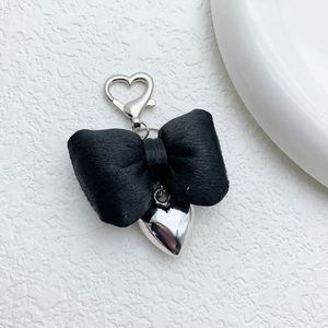 Llavero Y2K con Lazo y Corazón, Anillo Metálico Plateado para Bolsa - Product Image 4