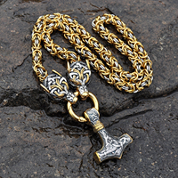 Cadeau souvenir nordique bijoux mythe nordique vente en gros hommes en acier inoxydable roi chaîne collier Thor marteau pendentif collier bijoux