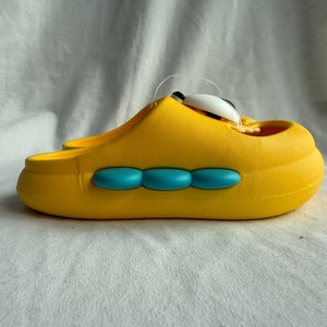 รองเท้าแตะลายการ์ตูนสำหรับผู้หญิง พีวีซี เปิดนิ้วเท้า พื้นรองเท้า EVA แบบนุ่ม ใส่ได้ทุกฤดู ใส่ในบ้าน ไซส์ 18-35 - Product Image 4