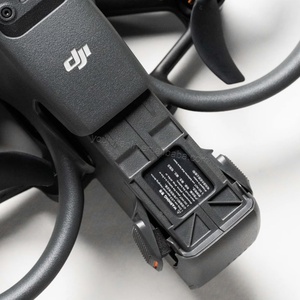 <span class=keywords><strong>DJI</strong></span> <span class=keywords><strong>AVATA</strong></span> 2 <span class=keywords><strong>Fly</strong></span> <span class=keywords><strong>Smart</strong></span> <span class=keywords><strong>Combo</strong></span> (Tres Baterías) Dron RC con Cámara de Video HDR 4K/60fps de 12MP, 46GB de Almacenamiento y Diseño Plegable - Product Image 5
