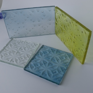 Plaque de verre décorative teinté à motif diamant en relief 3D, verre trempé coloré pour cloisons de bâtiment et décoration intérieure - Product Image 6