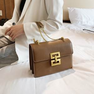 2024 borsa a tracolla da <span class=keywords><strong>donna</strong></span> di lusso con cinghie e chiusure in metallo raffinati - Product Image 2