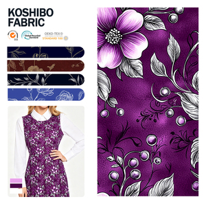 Tissu crêpe Koshibo Premium Hutterite 100% polyester 130 g/m² à fleurs violettes pour la confection de robes de mariée formelles pour femmes - Product Image 1