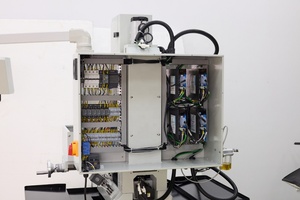 Machine de fraisage CNC NC28VB équipée du système Zhonglian <span class=keywords><strong>Tuo</strong></span> DDCSV3.1 (servomoteurs X/Y/Z), moteur de broche et servomoteur - Product Image 5