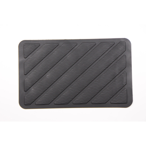 Alfombrilla de Coche de Poliéster Eva y Cuero 3D con Logo Personalizado al por Mayor con Talonera Adhesiva - Product Image 3
