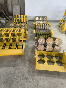 Máquina automática para hacer pavimentos de África con ruedas grandes, máquina para hacer bloques de cemento, para poner huevos, maquinaria para la fabricación de ladrillos de África - Product Image 5