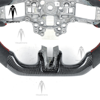 Volant sport personnalisé à 3 branches en fibre de carbone Megalomania pour Mustang 2011-2016