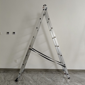 Échelle extensible en aluminium à 2 sections certifiée EN131, échelle industrielle robuste, capacité de charge de 150 kg, entrepôt et extérieur - Product Image 3