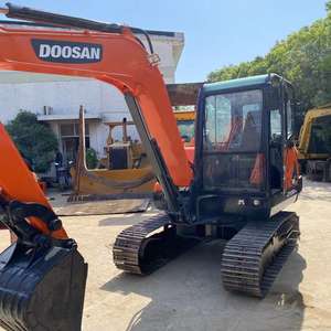 Miniexcavadora Doosan DX55 Usada de Alta Calidad, Motor, Bomba, Caja de Cambios Originales, 5 Toneladas de Capacidad Operativa, 6 Toneladas de Capacidad de Carga, en Venta - Product Image 3