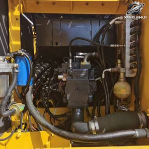 Excavatrice sur pneus Komatsu PC160, machine de 16 tonnes, excavatrice sur pneus de taille moyenne, fabriquée au Japon, une machine entièrement importée. - Product Image 4